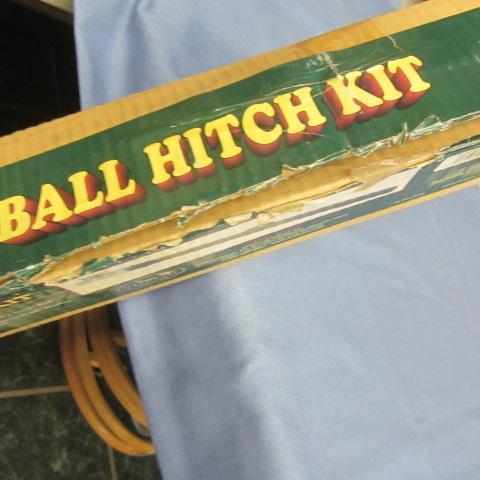 lot 86 image: Yukon Ball Hitch Kit