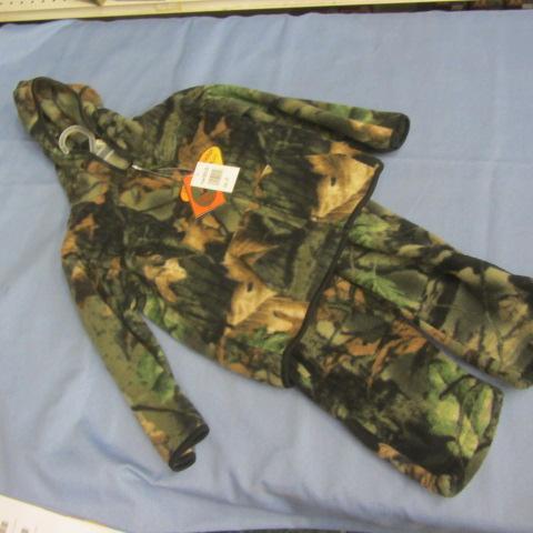 lot 95 image: Little Shooters Jacket & Pants