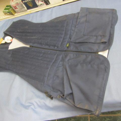 lot 99 image: Trap  Hunting Vest