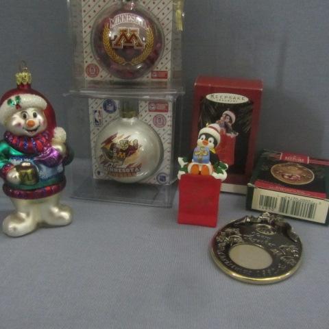 lot 14 image: MN Gophers, Hallmark Ornaments