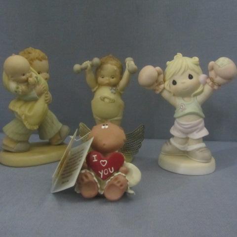 lot 38 image: Precious Moments, Memories of Yesterday Figurines