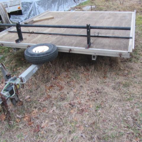 lot 4 image: Kara Sled Trailer