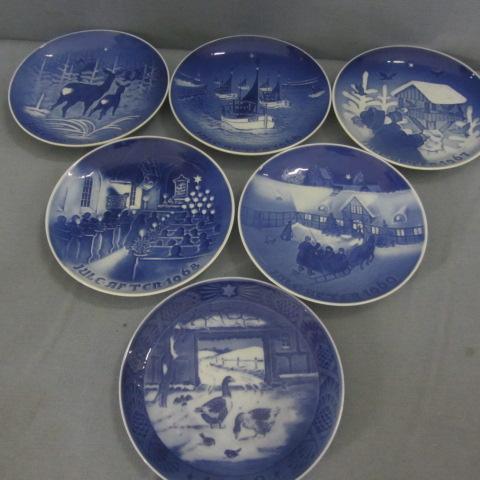 lot 46 image: Denmark Souvenir Plates