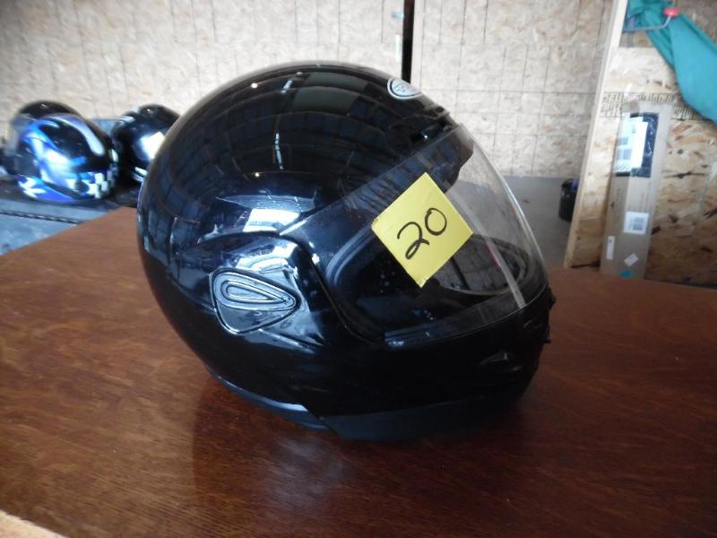 lot 20 image: Helmet