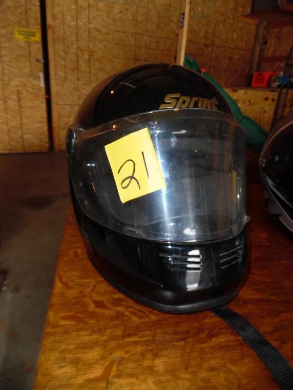 lot 21 image: Helmet