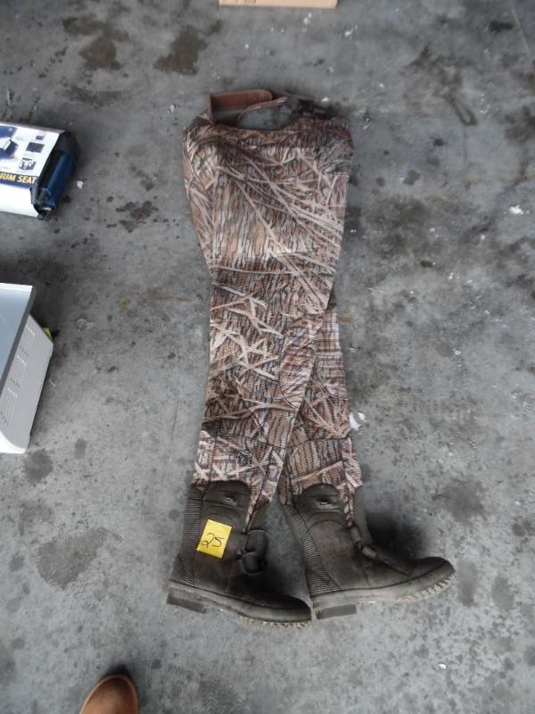 lot 25 image: Waders