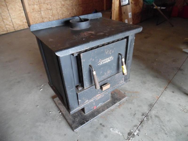 Arrow Wood / Corn Stove We Sell Your Stuff Inc. Auction 288 KBID