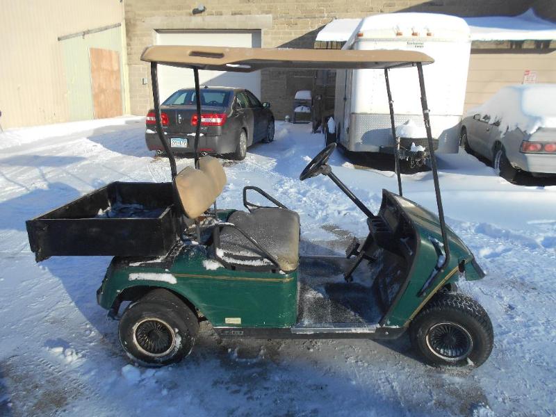 lot 6 image: EZ GO Golf Cart  Utility Cart. Electric. NO RESERVE