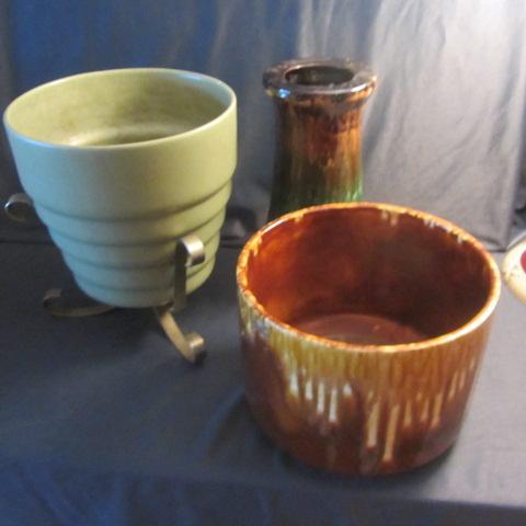 Haeger Planter & Stand, Pedestal
