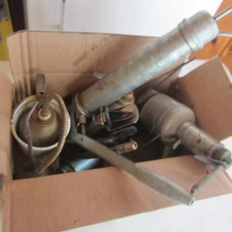 Grease Gun, Oil Cans & Spouts