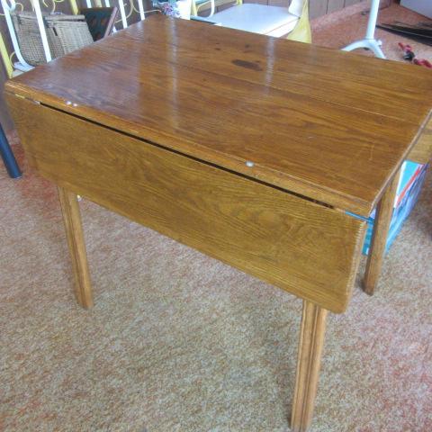 Antique Drop-Leaf Oak Table