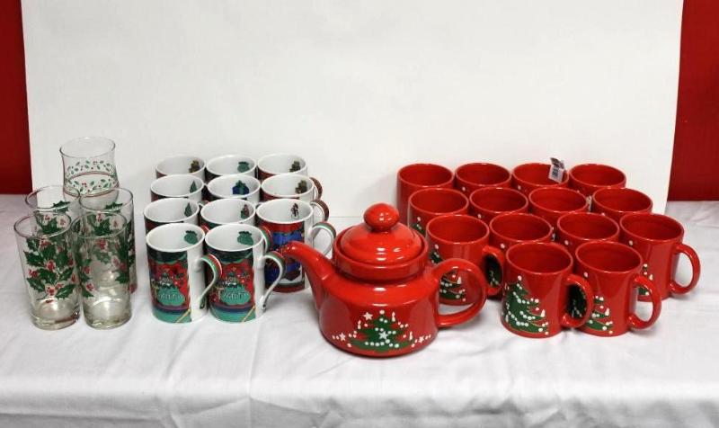 lot 23 image: Lot of Christmas-ware Waechtersbach Christma...