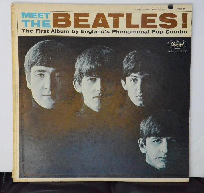 lot 4 image: Capitol Records Meet The Beatles Record. Mo...
