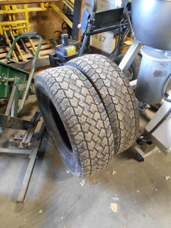 Set of 2 Tires. 2657516.