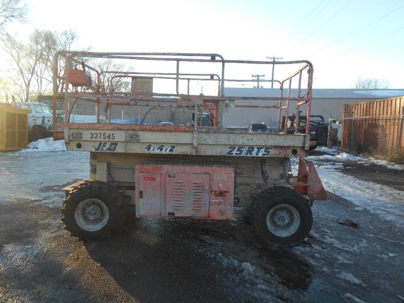 lot 1 image: JLG 20RTS 4X4 All Terrain Scissorlift. Runs, Drives, Lifts. NO RESERVE