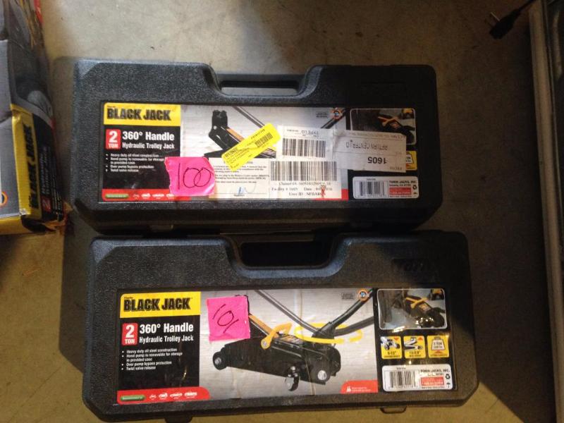 lot 17 image: Black Jack Hydraulic trolley jacks