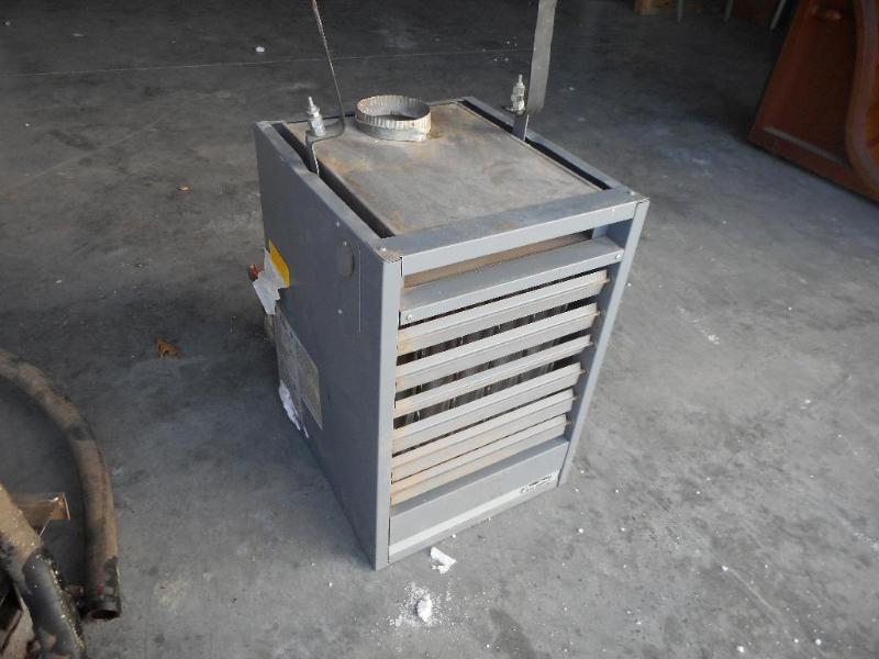 lot 7 image: Dayton Propane Shop Heater