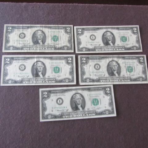 lot 103 image: Five 1976 $2 Bills