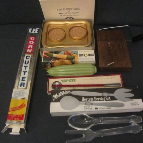 lot 113 image: Snack Sets, Corn Cutter, Gadgets