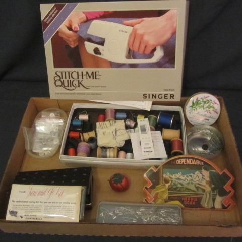 lot 150 image: Singer Kit, Notions