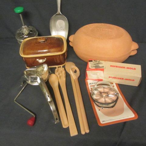 lot 169 image: Clay Baker, Mouli, Gadgets