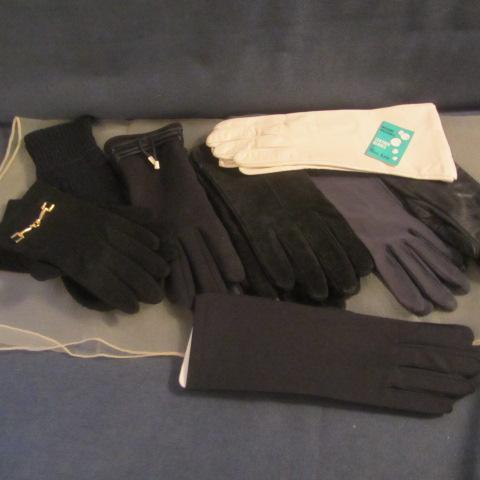 lot 227 image: Ladies Leather & Dress Gloves