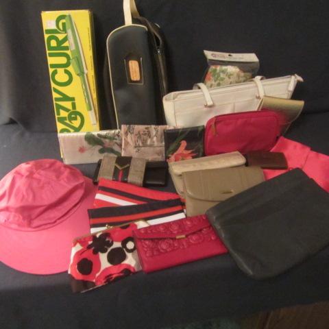 lot 239 image: Hand Bag, Coin Purses, Hair Curler