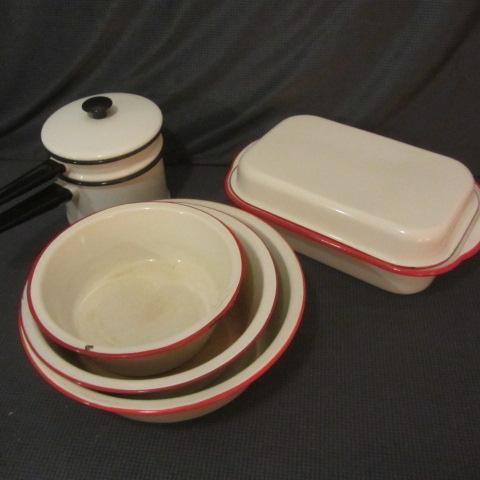 lot 52 image: Vintage Enamelware