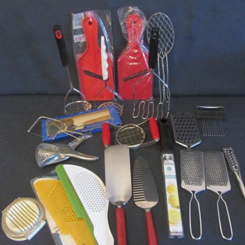 lot 67 image: Kitchen Gadgets, Cutters, Slicers