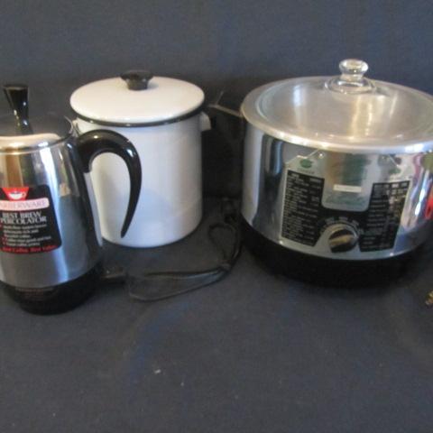lot 94 image: Coffee Maker, Fryer, Waste Pot