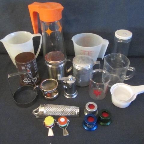 lot 98 image: Juice Pitcher, Measures, German Grater