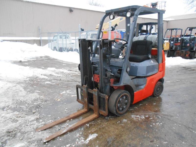 Toyota 8FGCU20 LP  Propane Gas Forklift. 3800 LB Capacity.