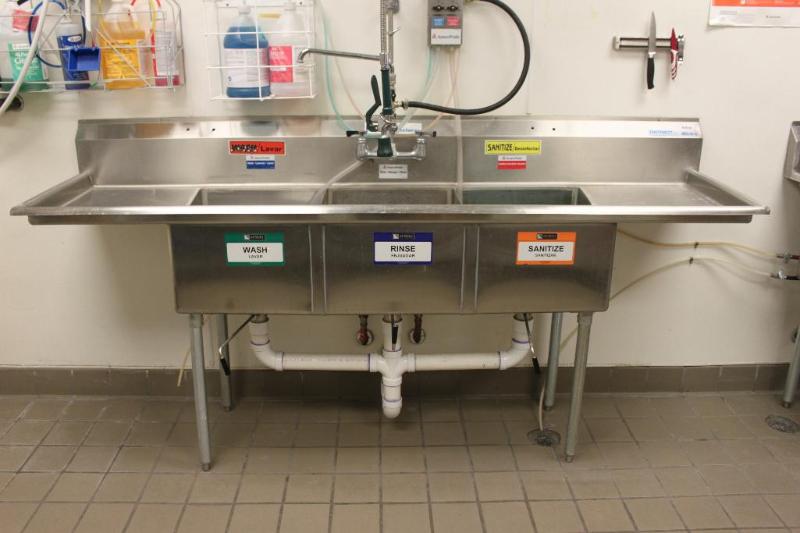 Stainles Steel Tripple Bay Sink. MKS3-2D-18&n...