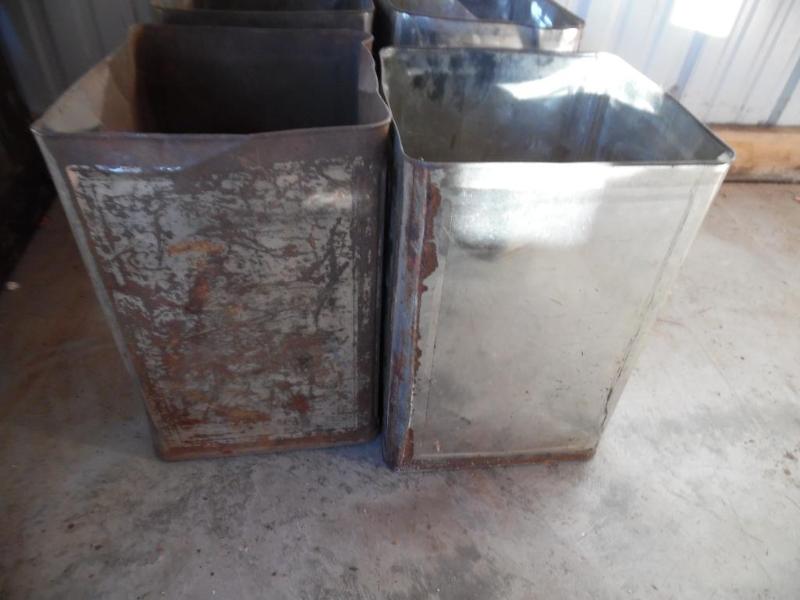 lot 19 image: 1964 Civil Defense Rations Tins