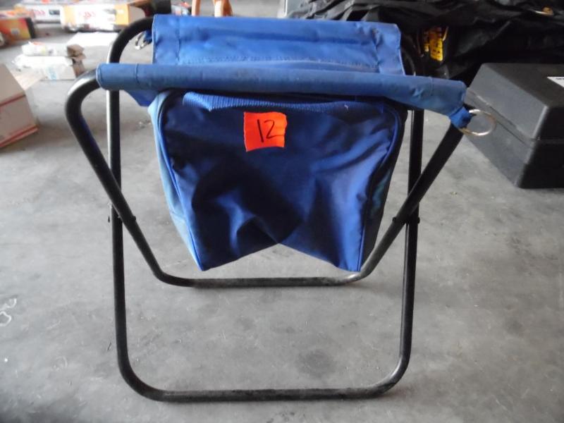 lot 12 image: Polaris ice fishing chair