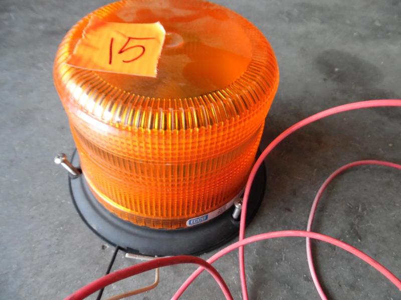 lot 15 image: Rotating beacon light
