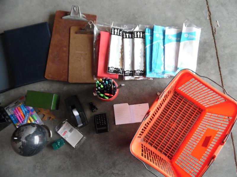 lot 68 image: Office Supplies
