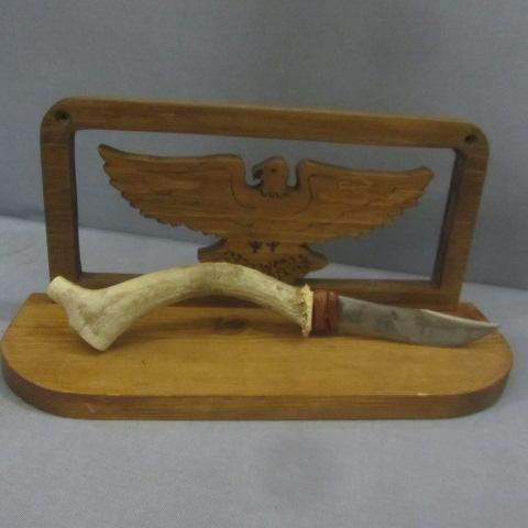 lot 130 image: Wild Turkey Hunting Knife, Stand