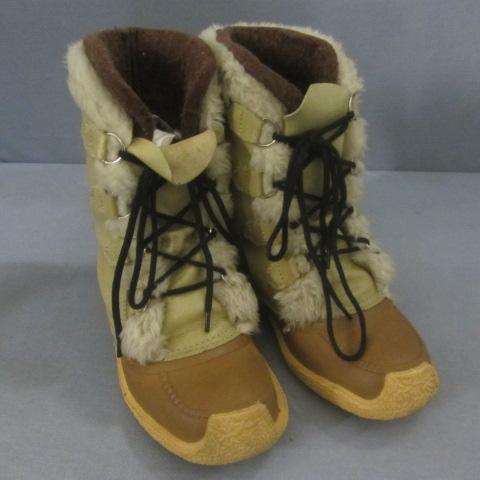 lot 147 image: Sorel Ladies Winter Boots