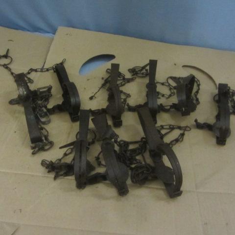 lot 153 image: Victor & Duke Traps
