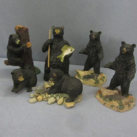 lot 165 image: Bear Collection