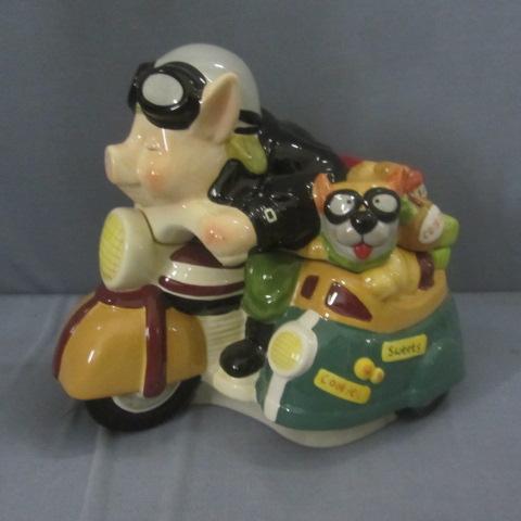 lot 186 image: Harley Cookie Jar