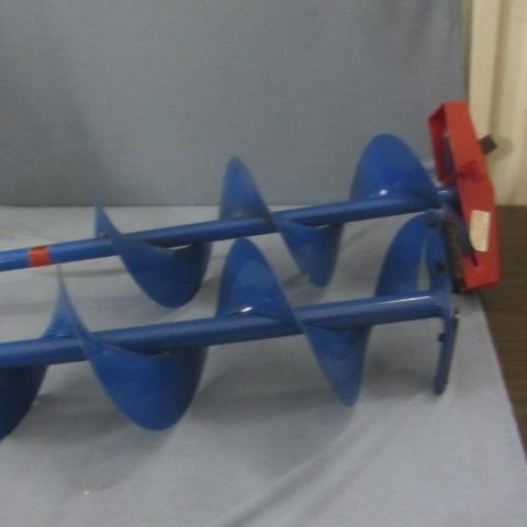 lot 2 image: Manual Ice Augers