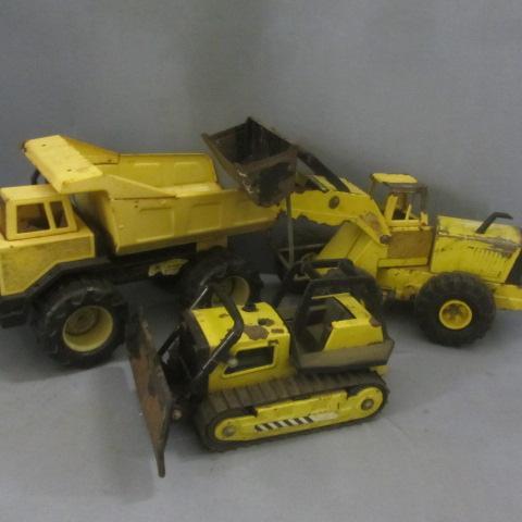 lot 211 image: Tonka Loader, Truck & Caterpillar