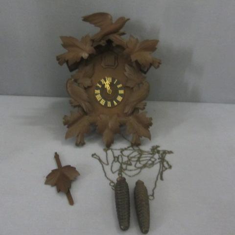 lot 218 image: Vintage Black Forest Cuckoo Clock