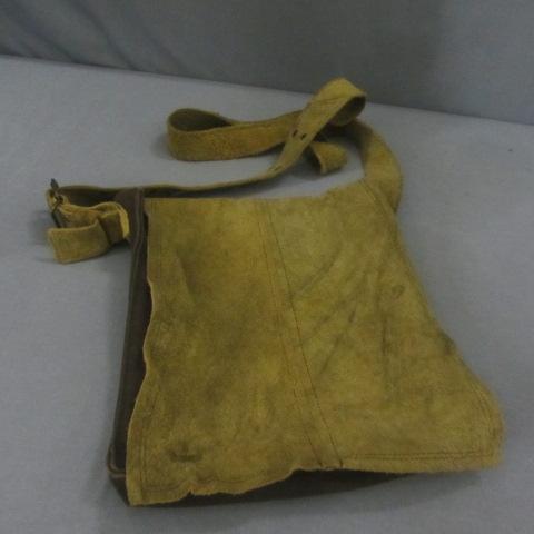 lot 236 image: Possibles Bag