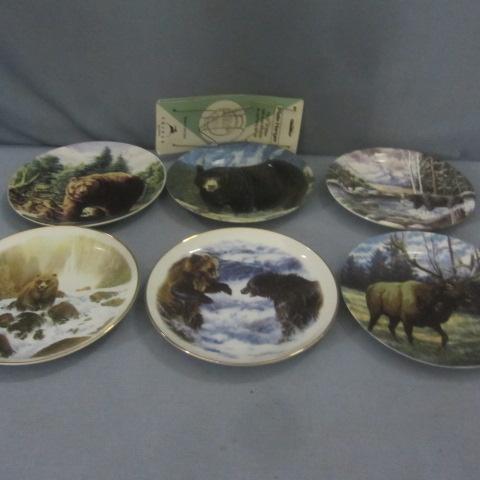 lot 244 image: Wildlife Collector Plates