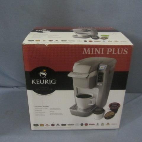lot 329 image: Keurig Mini Plus Coffee Maker