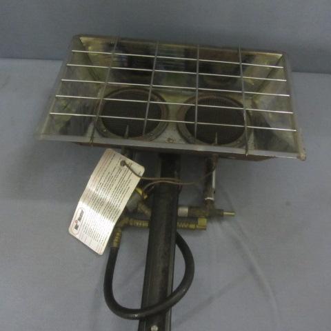 lot 43 image: Mr. Heater Double