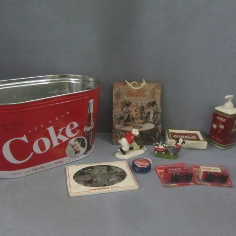 lot 76 image: Coca-Cola Items